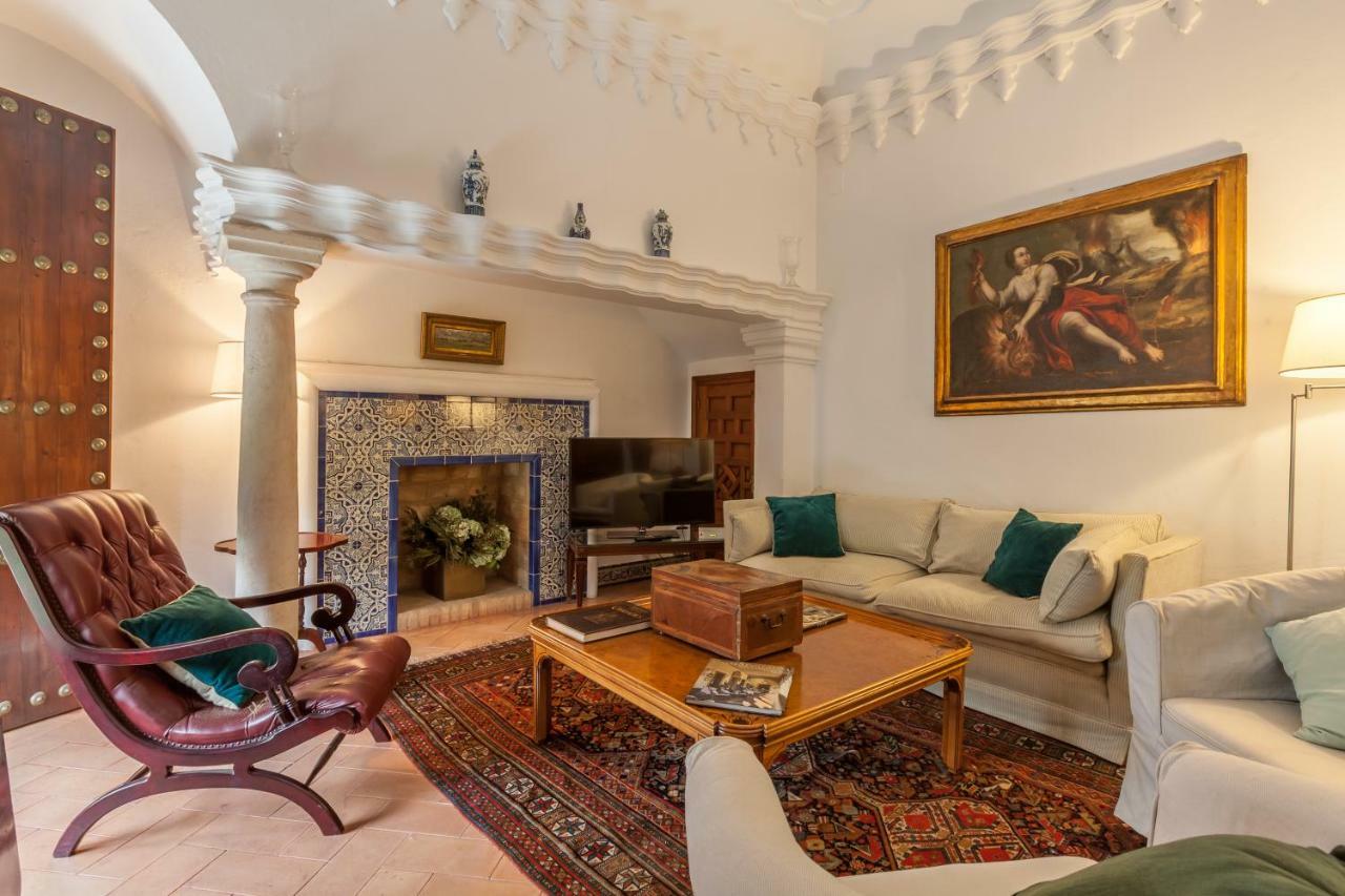 Villa Elvira, Exclusive Pool And Gardens In The Heart Of Sevilla Exterior foto