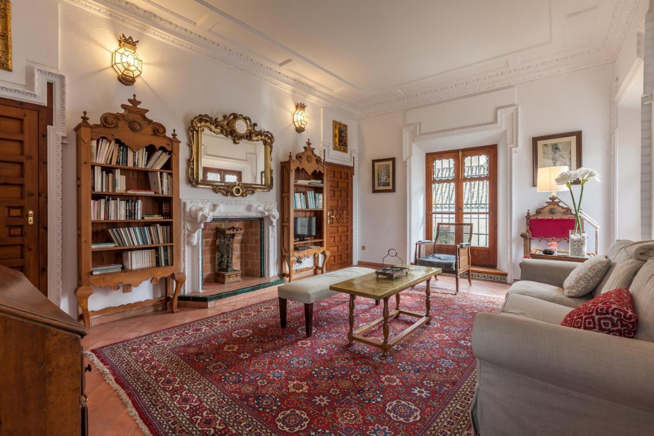 Villa Elvira, Exclusive Pool And Gardens In The Heart Of Sevilla Exterior foto