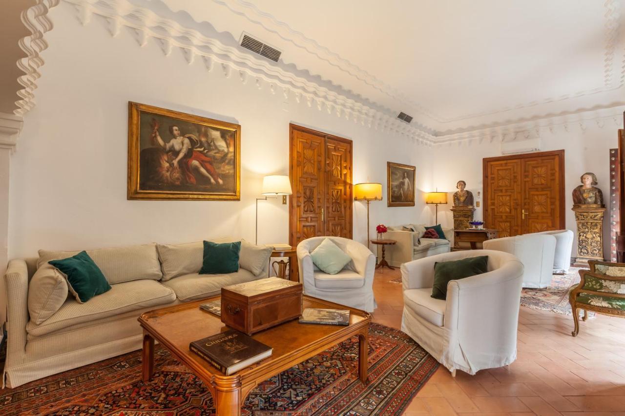 Villa Elvira, Exclusive Pool And Gardens In The Heart Of Sevilla Exterior foto